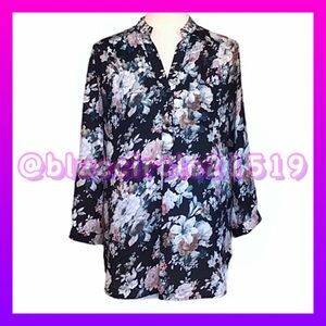 Fun 2 Fun Black Floral V-neck Tunic Top with Button Detail on Front Size Medium